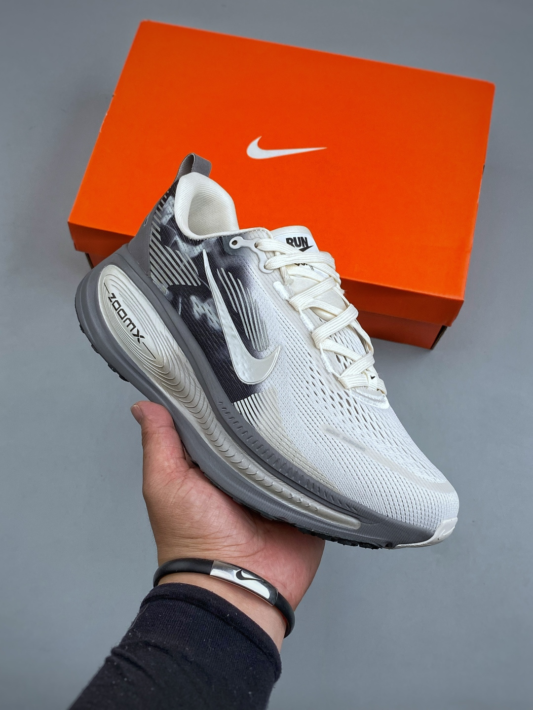 Nike VOMERO 18 SE