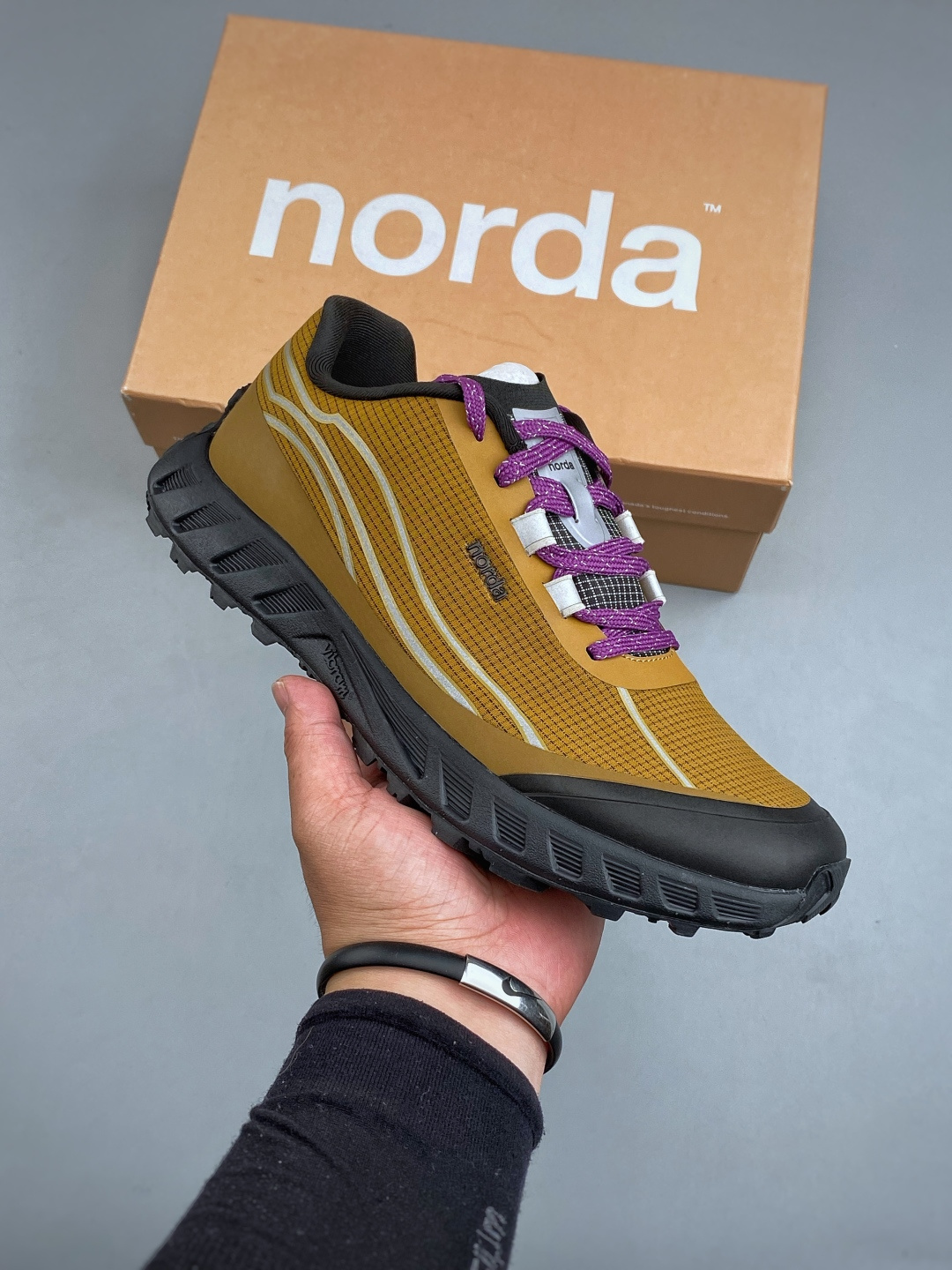 K NORDA 002 M 厚底系带耐磨 低帮 户外 越野登山功能鞋舒适鞋面 具有很好的延展性 时尚质感