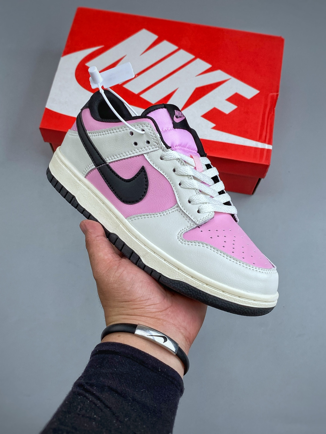 NIKE DUNK LOW