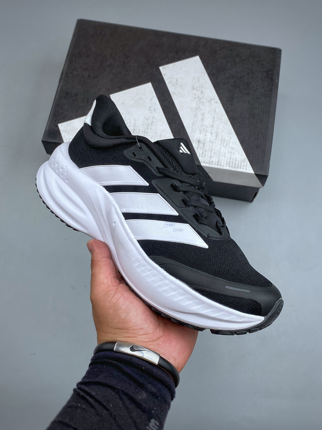 Adidas CUSHIONNOVA