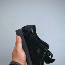 F 其乐Clarks Wallebee 乐福风格袋鼠鞋注意户外防水面料Gore-Tex的面料 结合工装优 F 其乐Clarks Wallebee 乐福风格袋鼠鞋注意户外防水面料Gore-Tex的面料 结合工装优