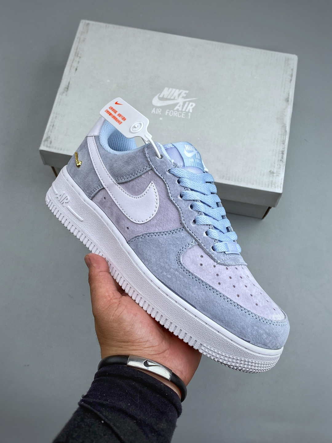 NIKE AIR FORCE 1'07 LV8