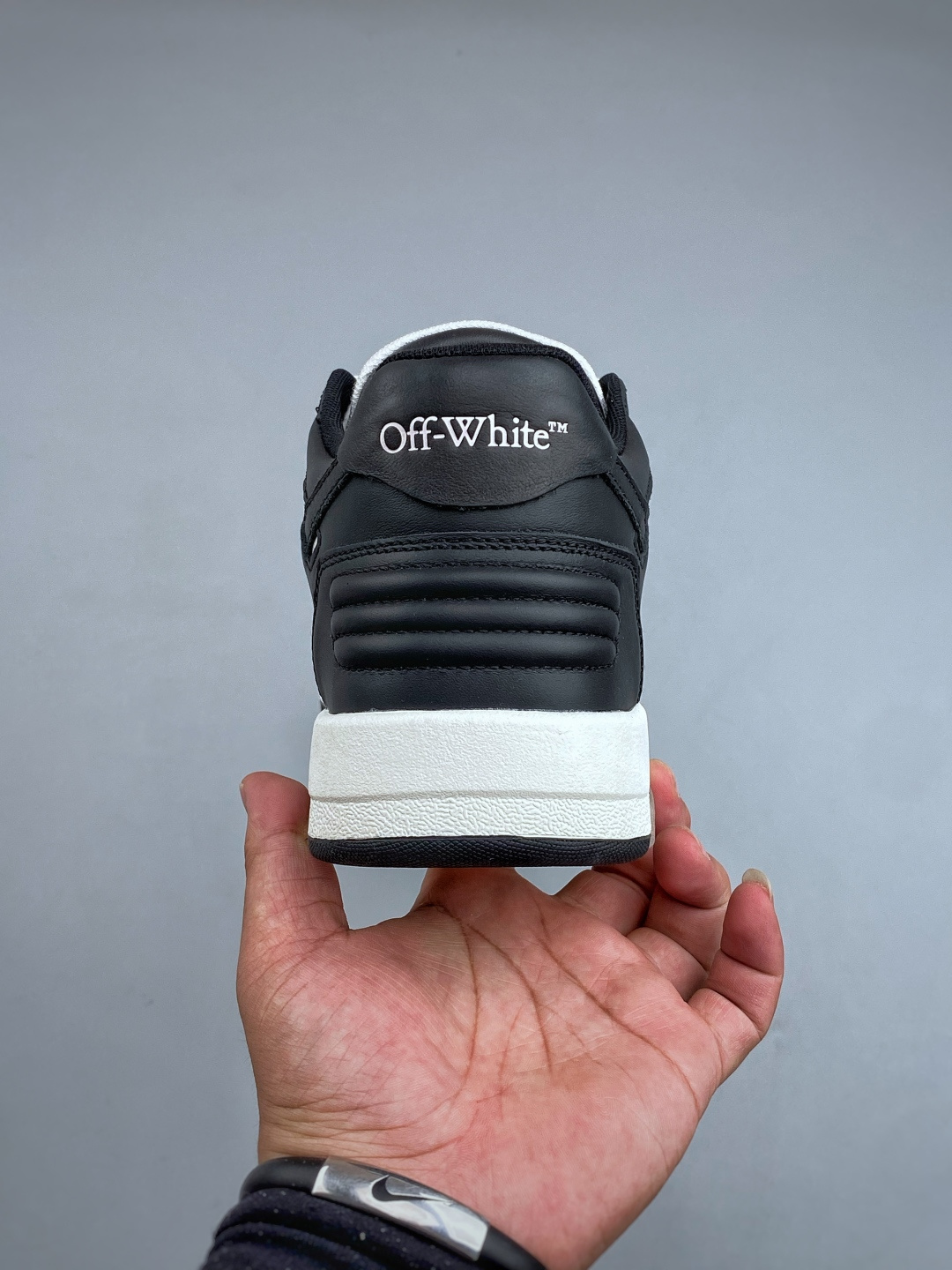 OFF-WHITE OUT OF OFFICE 皮革系带时尚低帮板鞋 尺码：36-47（半）