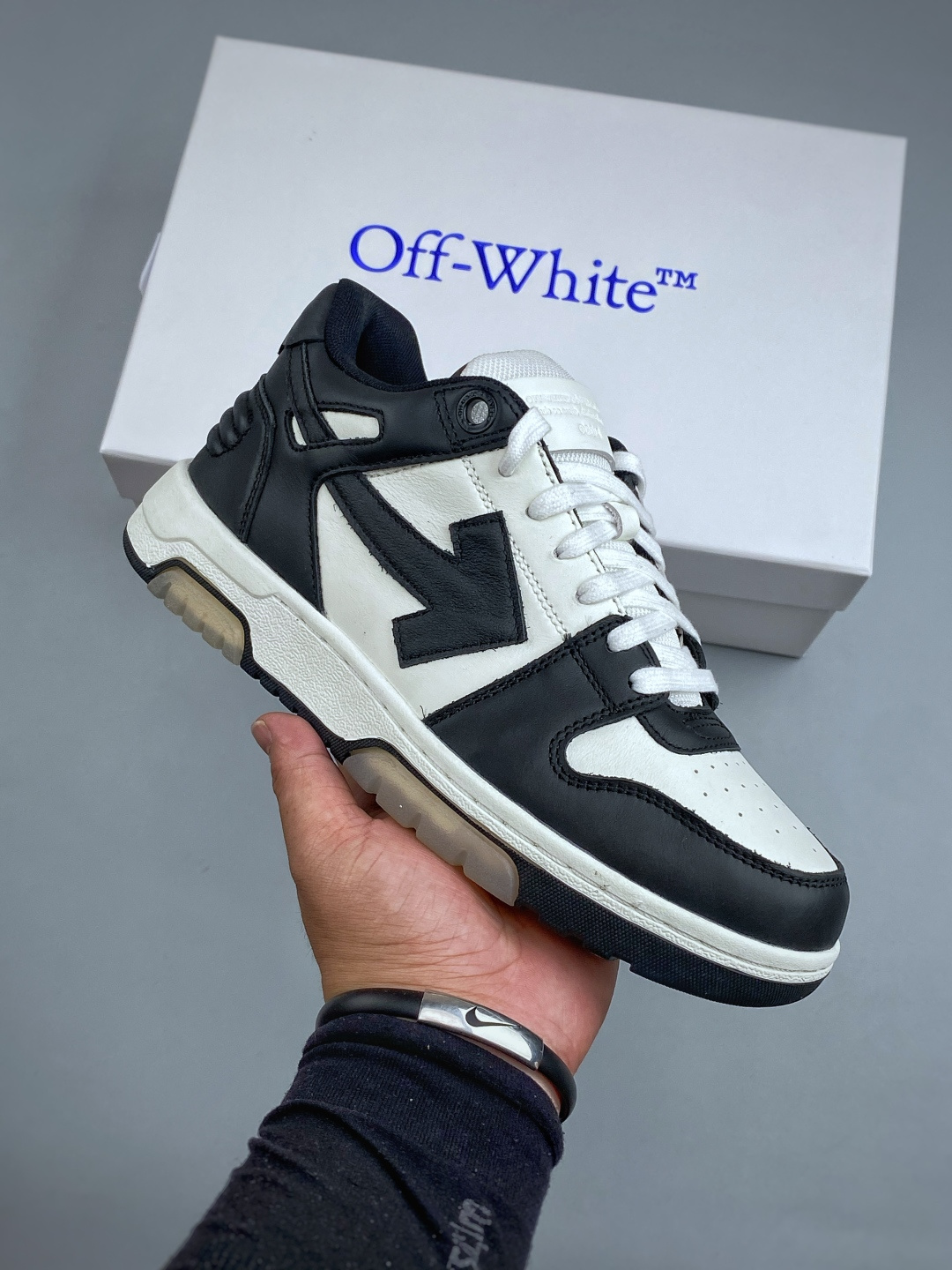 OFF-WHITE OUT OF OFFICE 皮革系带时尚低帮板鞋 尺码：36-47（半）