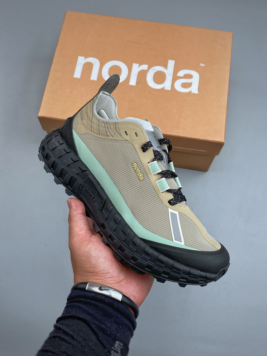 M NORDA 001 A M 厚底系带耐磨 低帮 户外 越野登山功能鞋舒适鞋面 具有很好的延展性 时尚