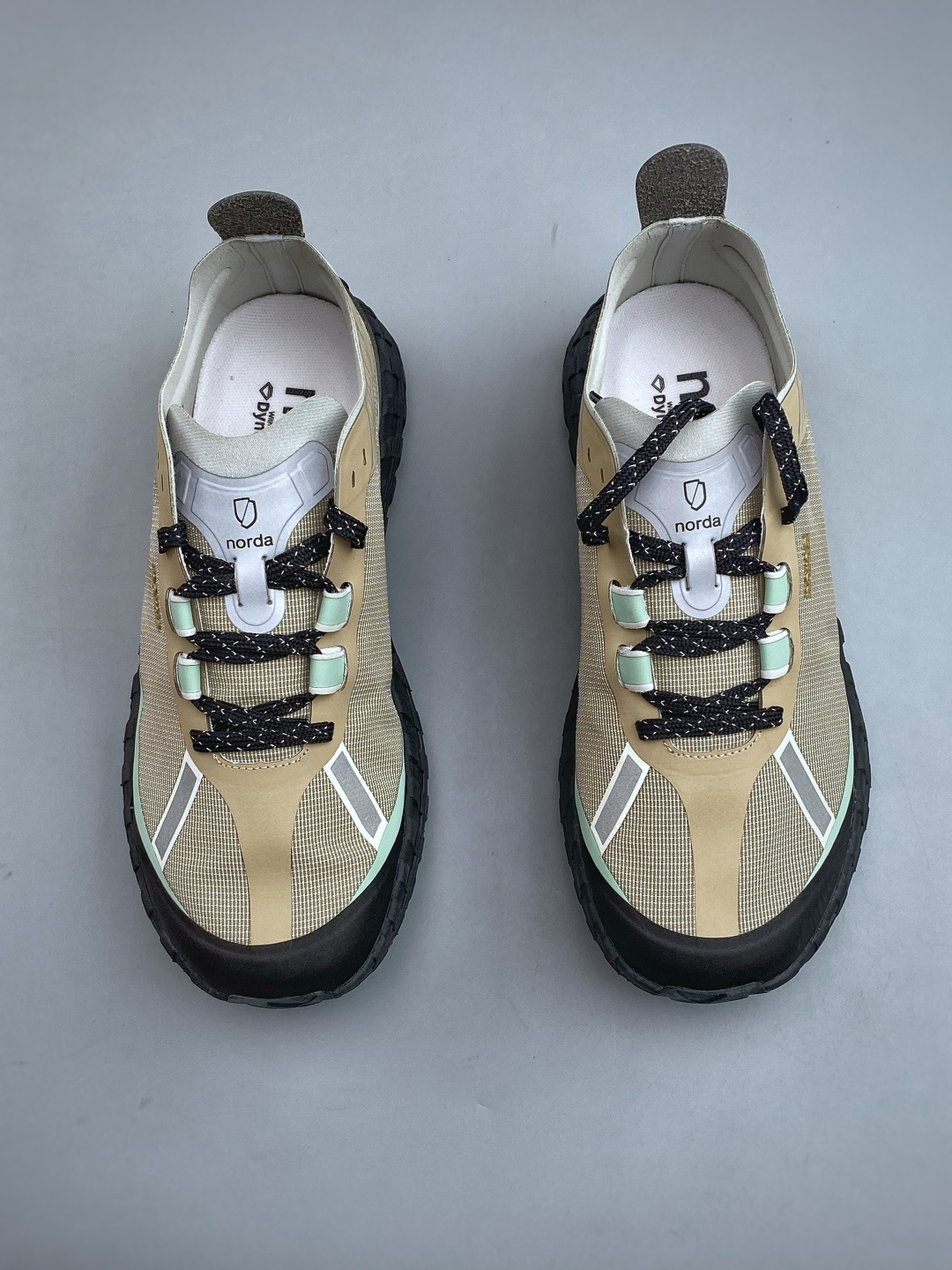 M NORDA 001 A M 厚底系带耐磨 低帮 户外 越野登山功能鞋舒适鞋面 具有很好的延展性 时尚