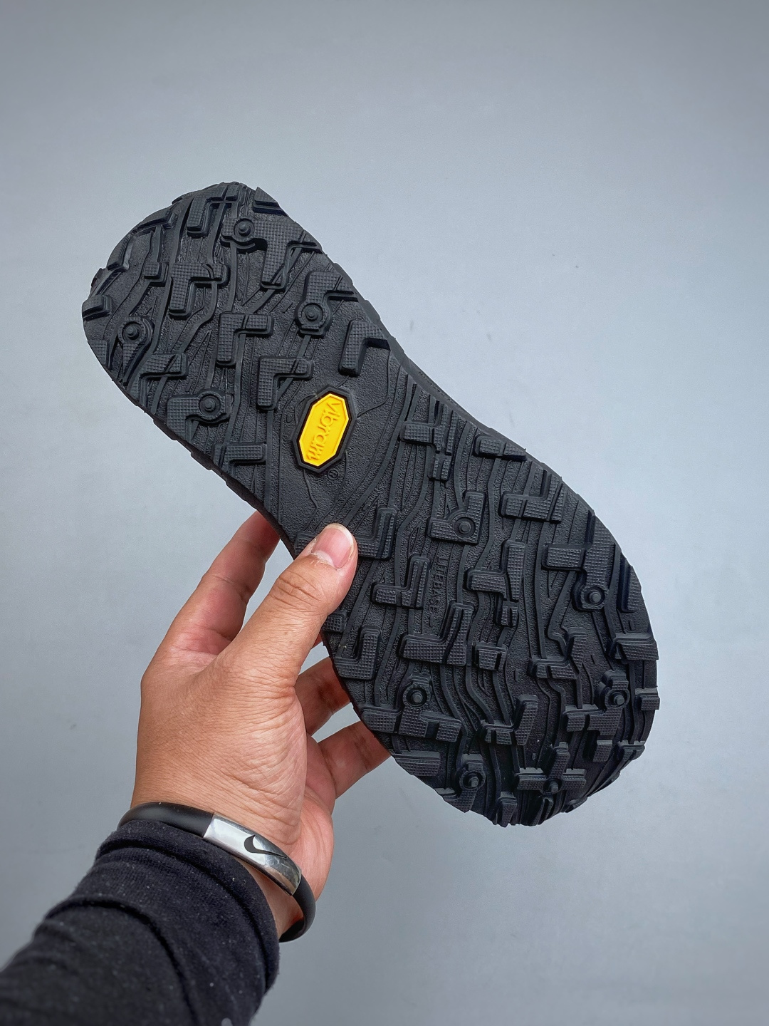 M NORDA 001 A M 厚底系带耐磨 低帮 户外 越野登山功能鞋舒适鞋面 具有很好的延展性 时尚