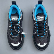 S Off-White C/O VirGil Abloh 人气单品 OW最新款情侣款跑鞋百分百原盒正确版 S Off-White C/O VirGil Abloh 人气单品 OW最新款情侣款跑鞋百分百原盒正确版