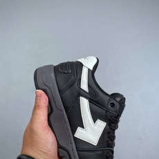 N OFF-WHITE 绒面革 皮革 潮流 舒适 耐磨 板鞋鞋面采用皮革材质制作 采用流行版型设计 外观 N OFF-WHITE 绒面革 皮革 潮流 舒适 耐磨 板鞋鞋面采用皮革材质制作 采用流行版型设计 外观