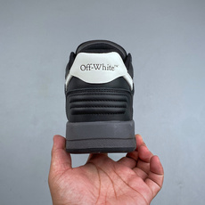 N OFF-WHITE 绒面革 皮革 潮流 舒适 耐磨 板鞋鞋面采用皮革材质制作 采用流行版型设计 外观 N OFF-WHITE 绒面革 皮革 潮流 舒适 耐磨 板鞋鞋面采用皮革材质制作 采用流行版型设计 外观