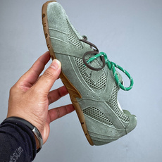 顶级礼盒版本Miu Miu缪缪 x New Balance NB530 银色联名复古运动休闲阿甘德训鞋 顶级礼盒版本Miu Miu缪缪 x New Balance NB530 银色联名复古运动休闲阿甘德训鞋