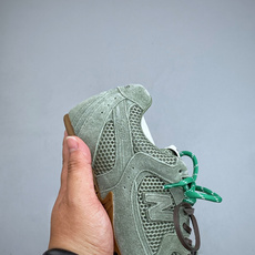 顶级礼盒版本Miu Miu缪缪 x New Balance NB530 银色联名复古运动休闲阿甘德训鞋 顶级礼盒版本Miu Miu缪缪 x New Balance NB530 银色联名复古运动休闲阿甘德训鞋