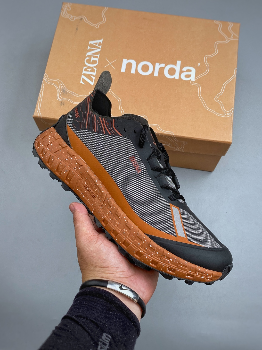 N 杰尼亚 x NORDA 联名系列 生活休闲鞋 舒适鞋面 具有很好的延展性 时尚质感鞋面 系带闭合方式