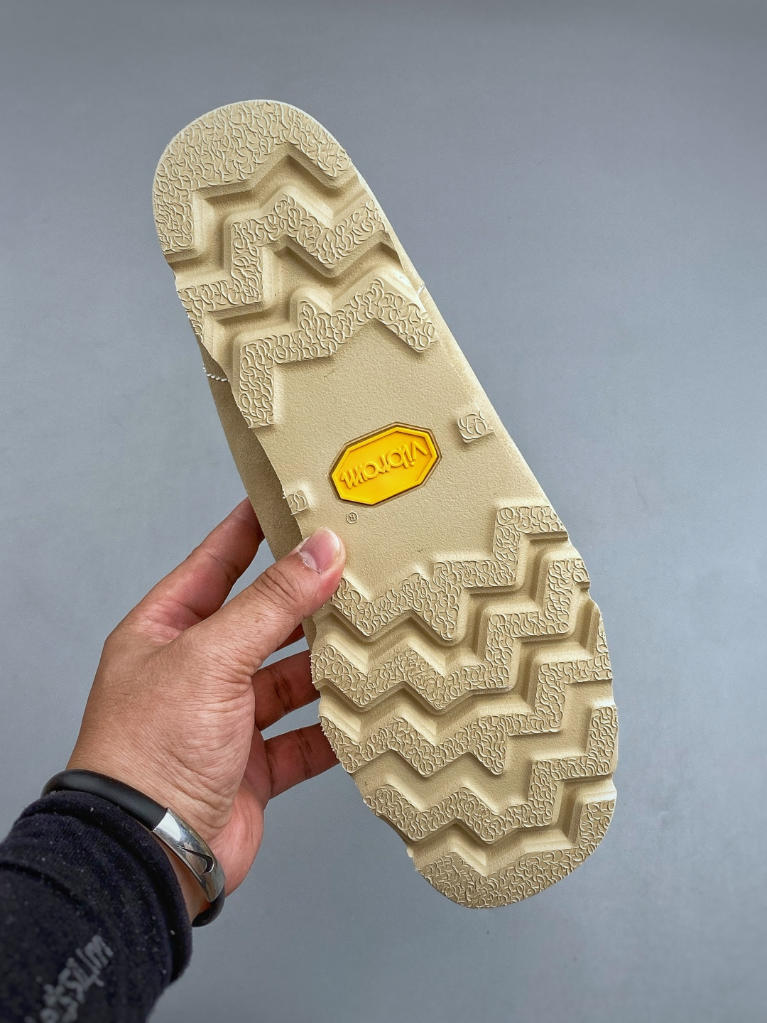 S 其乐Clarks Wallebee 乐福风格中帮袋鼠鞋户外防水面料Gore-Tex的面料 结合工装优