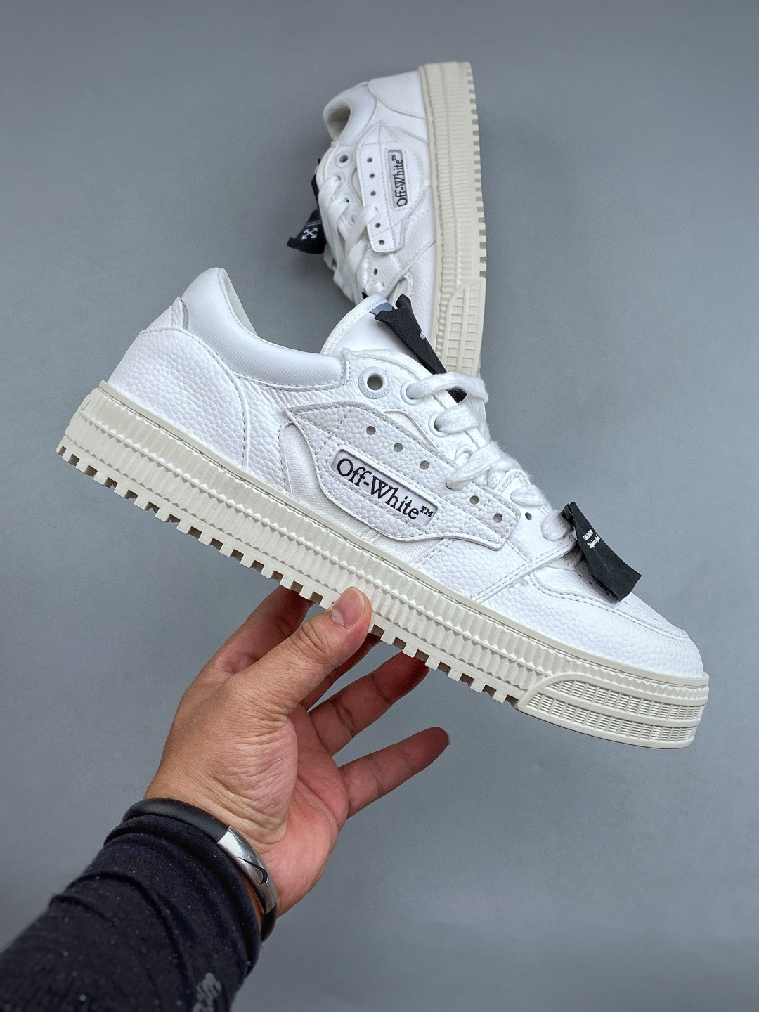 N Off-White c/o Virgil AblohTT 3.0 off court 小牛皮圆头系带