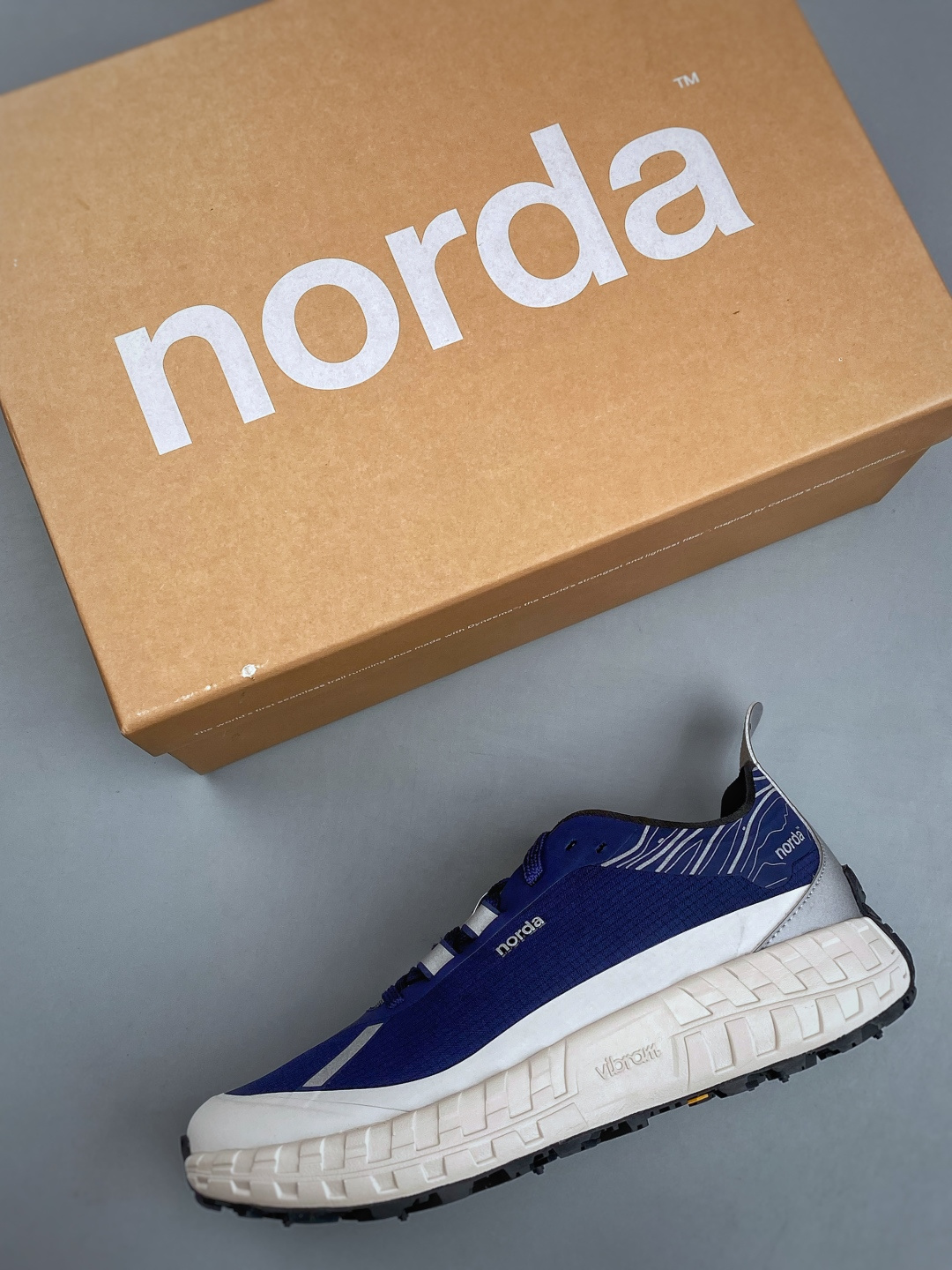 M 杰尼亚 x NORDA 联名系列 生活休闲鞋 舒适鞋面 具有很好的延展性 时尚质感鞋面 系带闭合方式