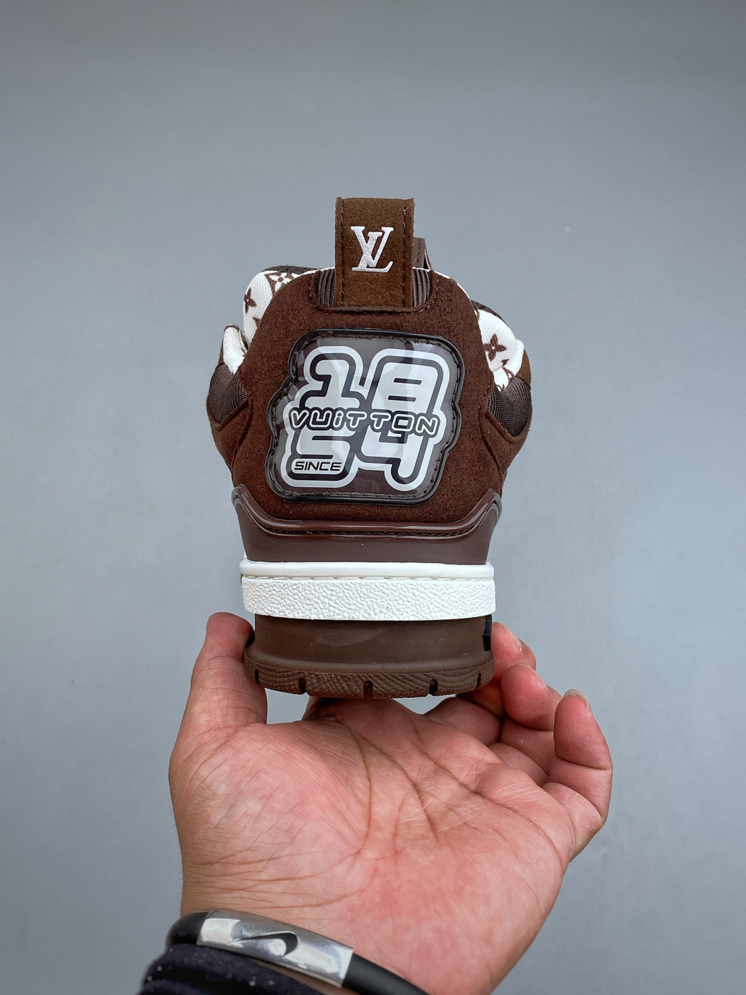 LV-路易-威登trainer 2026走秀最新款原版1：1开发复刻！！上脚非常舒适 做工精细鞋面由意大