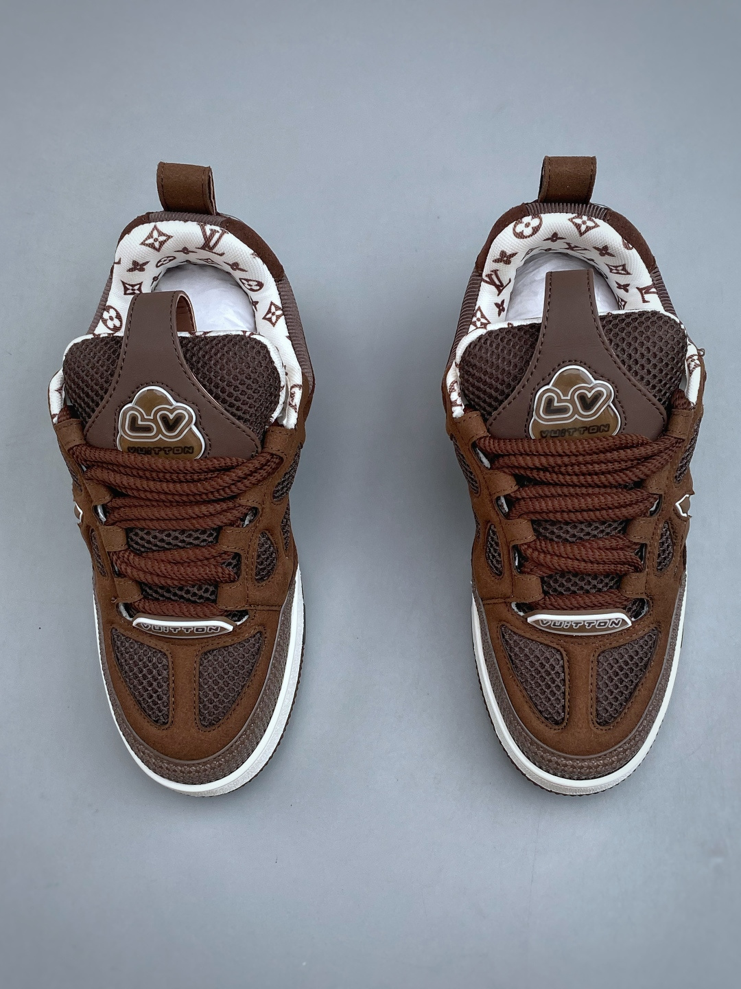 LV-路易-威登trainer 2026走秀最新款原版1：1开发复刻！！上脚非常舒适 做工精细鞋面由意大