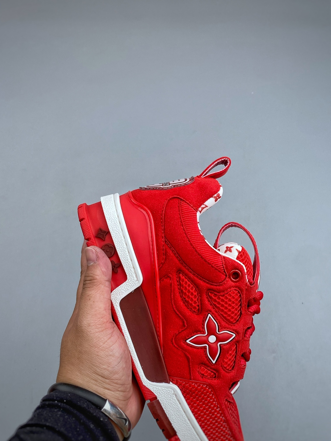 LV-路易-威登trainer 2026走秀最新款原版1：1开发复刻！！上脚非常舒适 做工精细鞋面由意大