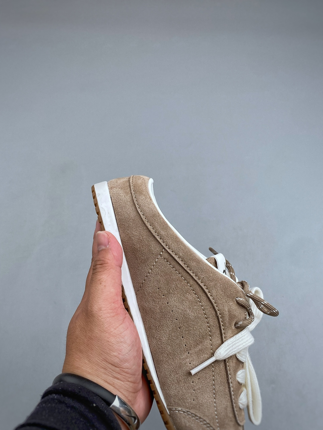 L Alo Sunset Sneaker 徳训生活休闲鞋 半拖货号：A1004 U 尺码：36-42（半