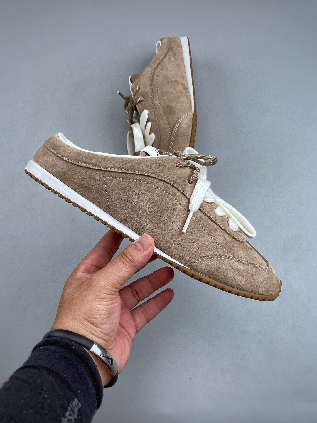 L Alo Sunset Sneaker 徳训生活休闲鞋 半拖货号：A1004 U 尺码：36-42（半