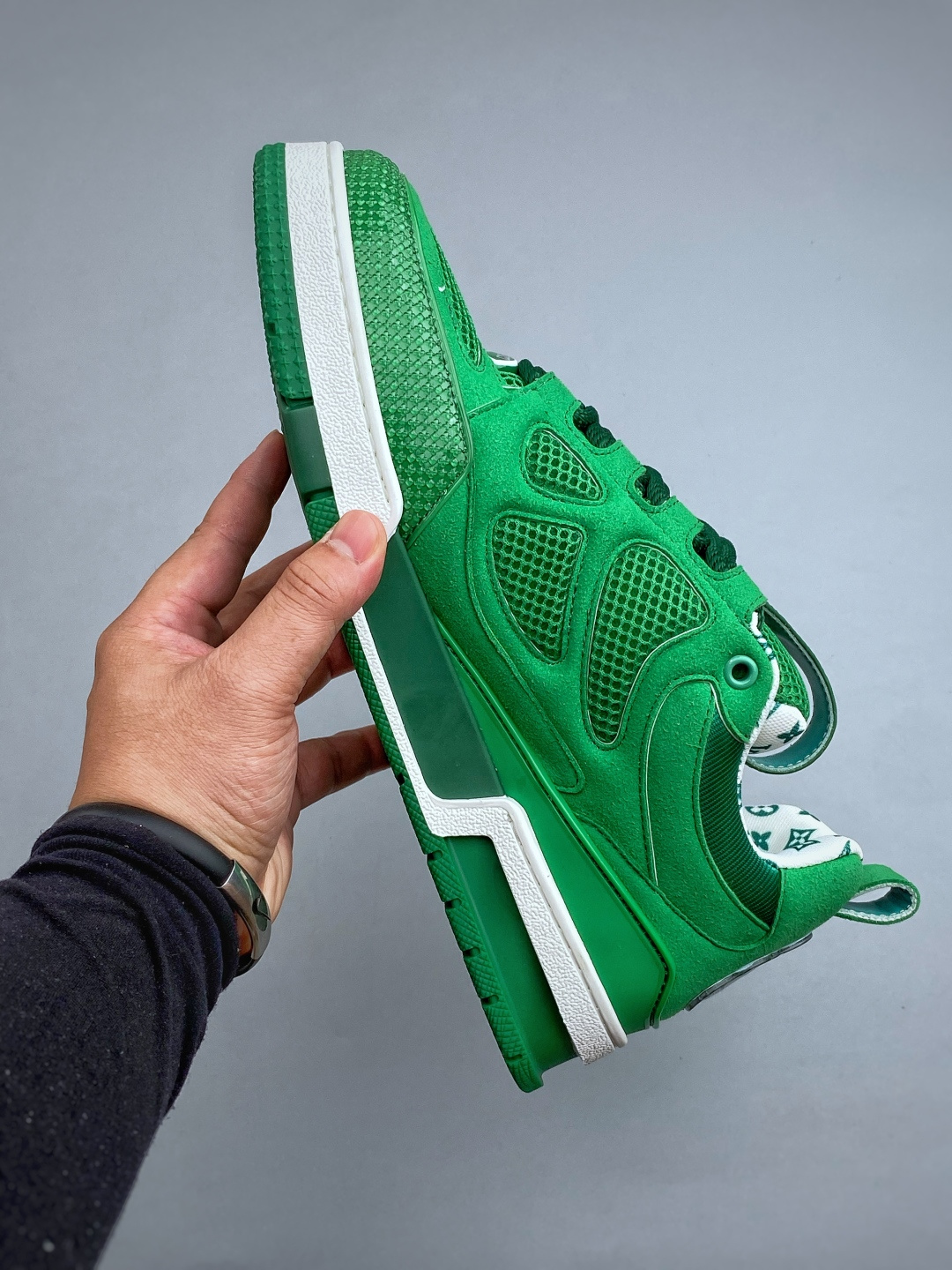 LV-路易-威登trainer 2026走秀最新款原版1：1开发复刻！！上脚非常舒适 做工精细鞋面由意大