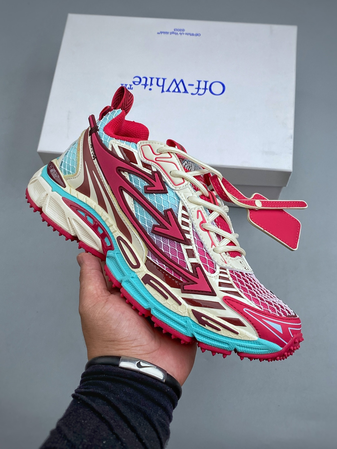 N Off-White C/O VirGil Abloh 人气单品 OW最新款情侣款跑鞋百分百原盒正确版 原楦原纸板数据