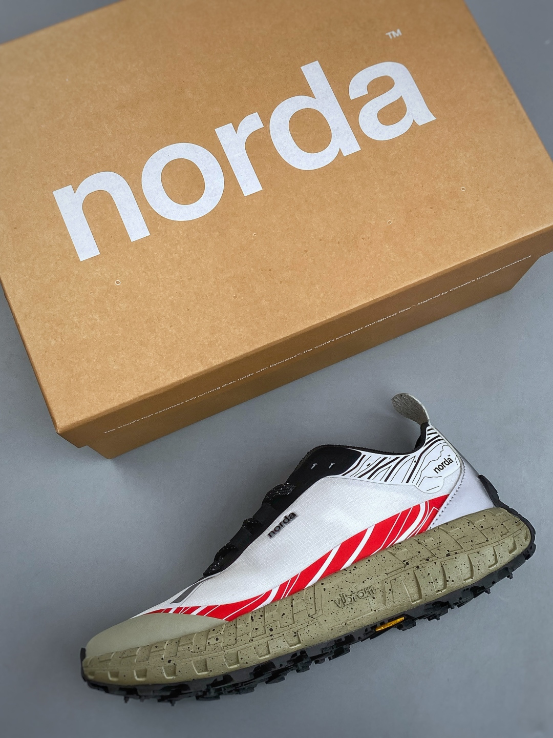 N 杰尼亚 x NORDA 联名系列 生活休闲鞋 舒适鞋面 具有很好的延展性 时尚质感鞋面 系带闭合方式 后跟采用柔软材
