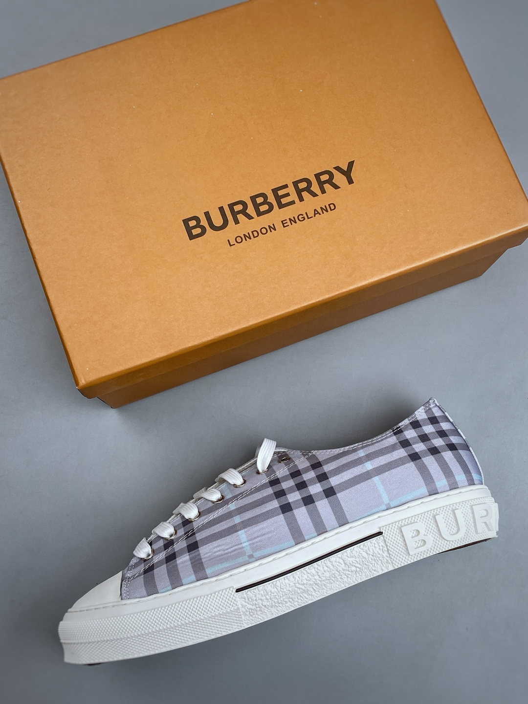 N 巴宝莉新款板鞋 Burberry Vintage 经典时尚 百搭 休闲运动鞋 市场独家高端无胶工艺 全新亮相 可对比