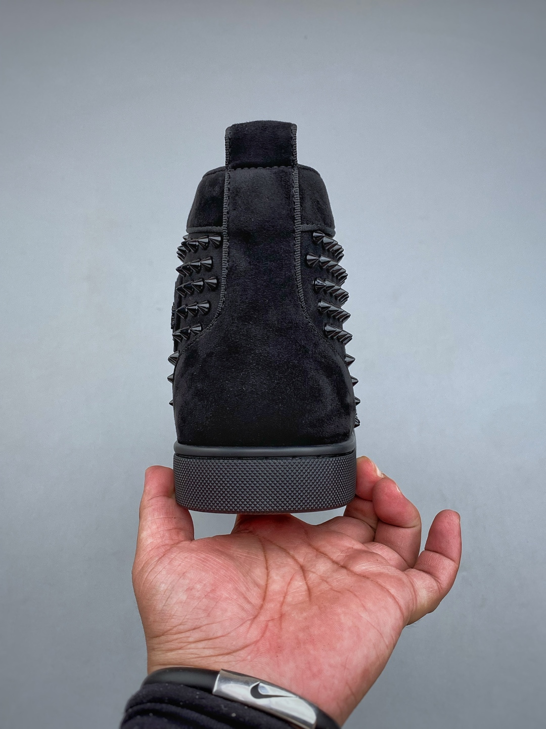 N 法国品牌Christian Louboutin CL(路铂廷) 红底鞋 男鞋低帮红底鞋水钻系带运动休闲板鞋 高品质做 N 法国品牌Christian Louboutin CL(路铂廷) 红底鞋 男鞋低帮红底鞋水钻系带运动休闲板鞋 高品质做
