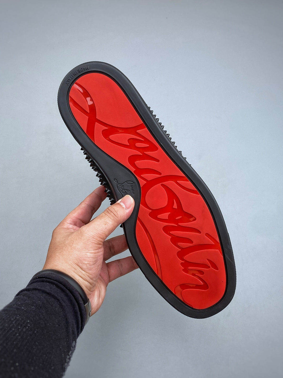 N 法国品牌Christian Louboutin CL(路铂廷) 红底鞋 男鞋低帮红底鞋水钻系带运动休闲板鞋 高品质做 N 法国品牌Christian Louboutin CL(路铂廷) 红底鞋 男鞋低帮红底鞋水钻系带运动休闲板鞋 高品质做
