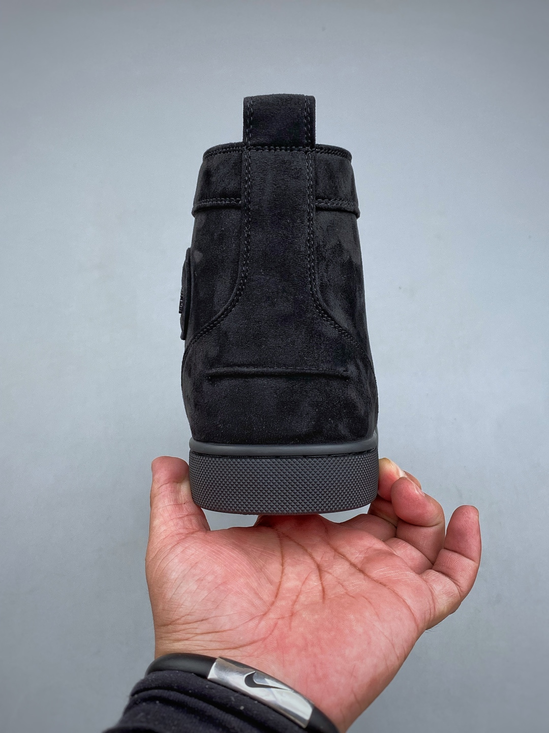 N 法国品牌Christian Louboutin CL(路铂廷) 红底鞋 男鞋低帮红底鞋水钻系带运动休闲板鞋 高品质做 N 法国品牌Christian Louboutin CL(路铂廷) 红底鞋 男鞋低帮红底鞋水钻系带运动休闲板鞋 高品质做