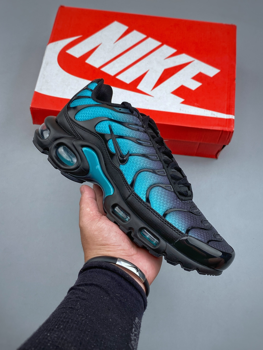 【04632】Nike Air Max Plus Retro Sneakers DM0032-016