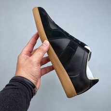 S Maison Margiela Calfskin Replica MM6 马吉拉复古低帮时尚德训鞋 私人订单打造 高 S Maison Margiela Calfskin Replica MM6 马吉拉复古低帮时尚德训鞋 私人订单打造 高
