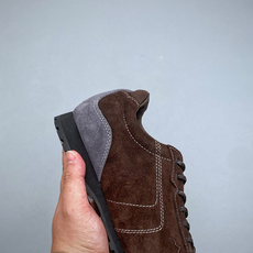 P国潮当红设计师品牌Ummcor 户外复古登山鞋✨太酷了 颜值和实力同时在线 反毛皮面料质感拉满,做工细节看得见 鞋头防 P国潮当红设计师品牌Ummcor 户外复古登山鞋✨太酷了 颜值和实力同时在线 反毛皮面料质感拉满,做工细节看得见 鞋头防