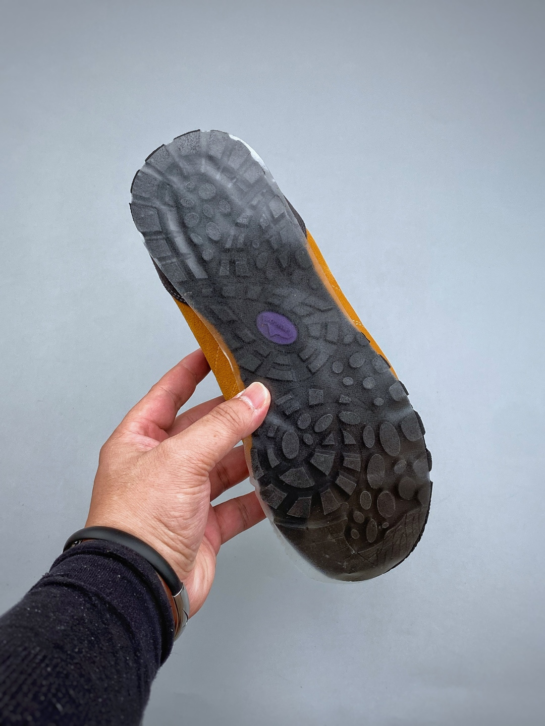 P国潮当红设计师品牌Ummcor 户外复古登山鞋✨太酷了 颜值和实力同时在线 反毛皮面料质感拉满,做工细节看得见 鞋头防 P国潮当红设计师品牌Ummcor 户外复古登山鞋✨太酷了 颜值和实力同时在线 反毛皮面料质感拉满,做工细节看得见 鞋头防