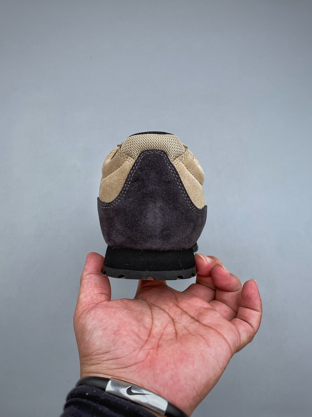 P国潮当红设计师品牌Ummcor 户外复古登山鞋✨太酷了 颜值和实力同时在线 反毛皮面料质感拉满,做工细节看得见 鞋头防 P国潮当红设计师品牌Ummcor 户外复古登山鞋✨太酷了 颜值和实力同时在线 反毛皮面料质感拉满,做工细节看得见 鞋头防