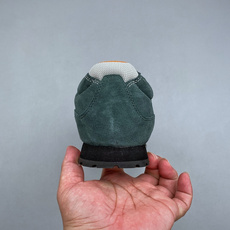 P国潮当红设计师品牌Ummcor 户外复古登山鞋✨太酷了 颜值和实力同时在线 反毛皮面料质感拉满,做工细节看得见 鞋头防 P国潮当红设计师品牌Ummcor 户外复古登山鞋✨太酷了 颜值和实力同时在线 反毛皮面料质感拉满,做工细节看得见 鞋头防