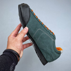 P国潮当红设计师品牌Ummcor 户外复古登山鞋✨太酷了 颜值和实力同时在线 反毛皮面料质感拉满,做工细节看得见 鞋头防 P国潮当红设计师品牌Ummcor 户外复古登山鞋✨太酷了 颜值和实力同时在线 反毛皮面料质感拉满,做工细节看得见 鞋头防