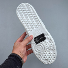 S Maison Margiela Calfskin Replica MM6 马吉拉复古低帮时尚德训鞋 私人订单打造 高 S Maison Margiela Calfskin Replica MM6 马吉拉复古低帮时尚德训鞋 私人订单打造 高