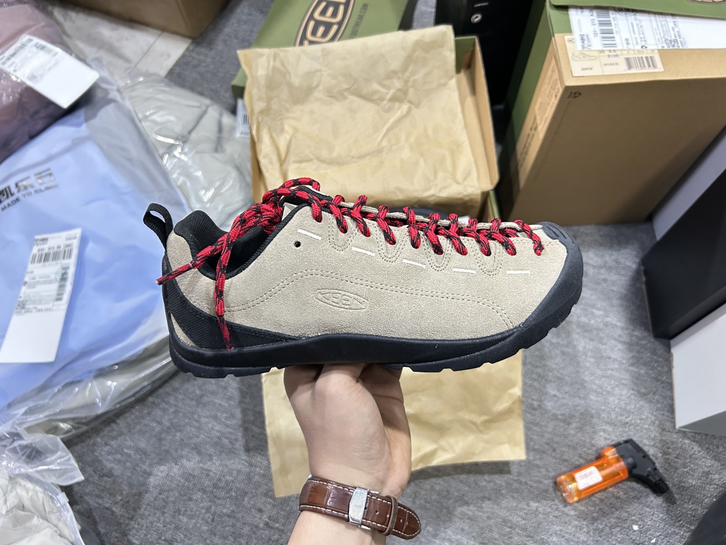 💎高端好物 发货推荐款式🛒
💎团队精选发货热门款式'欢迎对接合作
💎认真精修每一双鞋子'团队主打严格质检'
💎终端独家供图供货'所见即所得'放心冲刺'
💎多版本供应'可带图询问其他价格'一站式供应'
💎主打中高端品质供应'深梗行业潜心做货