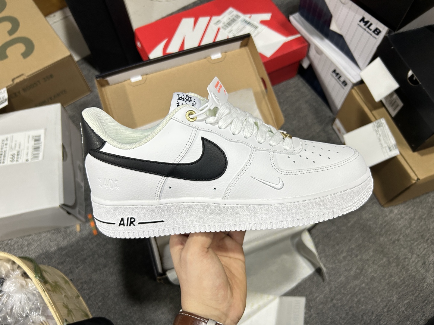 💎高端好物 发货推荐款式🛒
💎团队精选发货热门款式'欢迎对接合作
💎认真精修每一双鞋子'团队主打严格质检'
💎终端独家供图供货'所见即所得'放心冲刺'
💎多版本供应'可带图询问其他价格'一站式供应'
💎主打中高端品质供应'深梗行业潜心做货