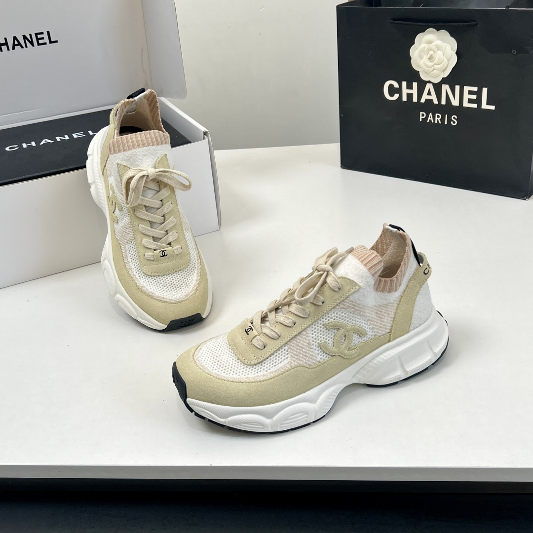 NO:165921,【Latest Model】Top Quality!  Overseas version!  Chanel CHANEL 25sshuo wide-style dad shoes series sneakers. Major bloggers social daily promotions. I’m sure my details are real shots. This new model is so close to my eyes. It looks so beautiful on the feet. It is casual and casual sports style. It is cool and natural. It interprets Chanel’s fashionable feminine temperament. Overall customization makes all sports models on the market at that time become outdated. This series is now available for sale~ The upper is imported knitted, the original open-soled TPU combination sole Size35-40 (40 and 41 custom made without return and exchange) Delivery counter exquisite packaging, casual shoes/sports shoes, chanel, chanel, sneakers19860909【最新款】 顶级品质！海外版！香奈儿 CHANEL 25sshuo阔型老爹鞋系列运动鞋 各大博主社交日推款 认准我家细节实拍 这季新款简直闭眼入,上脚狂好看,率性的休闲运动风,飒爽又自然,演绎香奈儿的时髦女性气质 整体定制令当时市面上的所有运动款变得过时,本系列现已登陆发售～ 鞋面原版进口针织 大底原版开模TPU组合大底 Size35-40（40、41定做不退换) 配送专柜精美包装,休闲鞋/运动鞋,chanel,chanel,sneakers,Women's Shoes