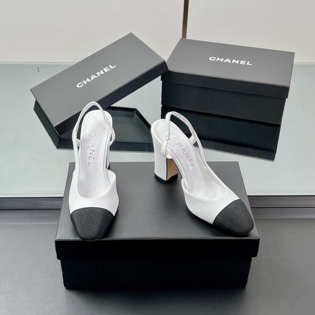 NO:386690,【Mainly recommended style】 Xiaoxiang Slingback classic series spliced ​​thick heel sandals single shoes. Fashionable classic sandals that all stars like. Simple and elegant, retro and intellectual. This pair can decorate your wardrobe all year round. The original counter is purchased and opened with mold, and the details are magnified and compared at will. Material is original customized fabric. Inner footbed sheepskin. Outsole original Italian leather outsole. Size35~39 (34, 40, 41, 42 customization, no return or exchange) Heel height is 9CM (can be made of 6.5cm, 2.5cm. The original counter top luxury full package, high heels, sheepskin, Leather soles19860909【主推款】 小香Slingback经典系列拼接粗跟凉鞋单鞋 全明星都喜欢的时尚经典凉鞋 简洁优雅、复古知性,这一双就能装扮一年四季你的衣橱 专柜原版购入开模,细节随意放大对比 材质原版定制面料 内里垫脚胎羊皮 大底原版意大利真皮大底 Size35～39（34、40、41、42定制不退换） 跟高9CM（可以做6.5cm,2.5cm出 原版专柜顶级豪华全套包装,高跟鞋凉鞋,sandals,high heels,sheepskin,Leather soles,Women's Shoes