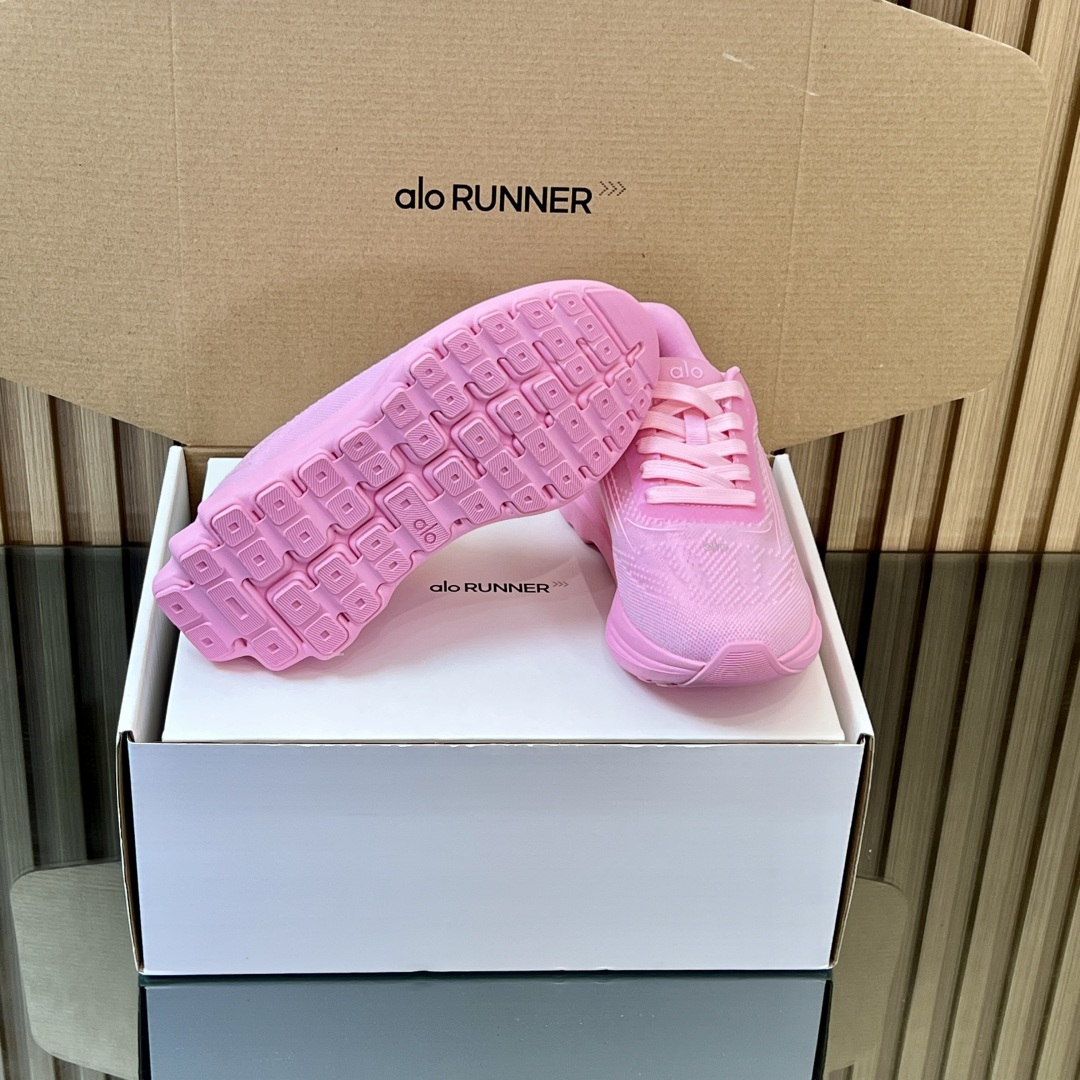 Alo Runner Series: High-Performance Jogging Shoes with Eco-Friendly Design - 图片 9
