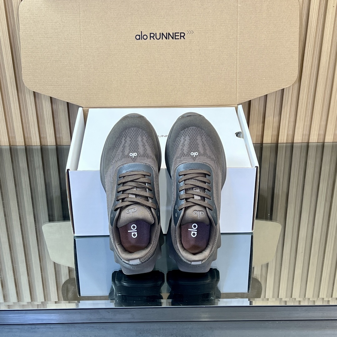 Alo Runner Series: Premium Substitute Sneakers for Leisure and Jogging, $750 - 图片 2