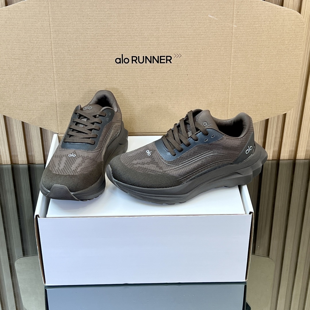 Alo Runner Series: Premium Substitute Sneakers for Leisure and Jogging, $750 - 图片 4