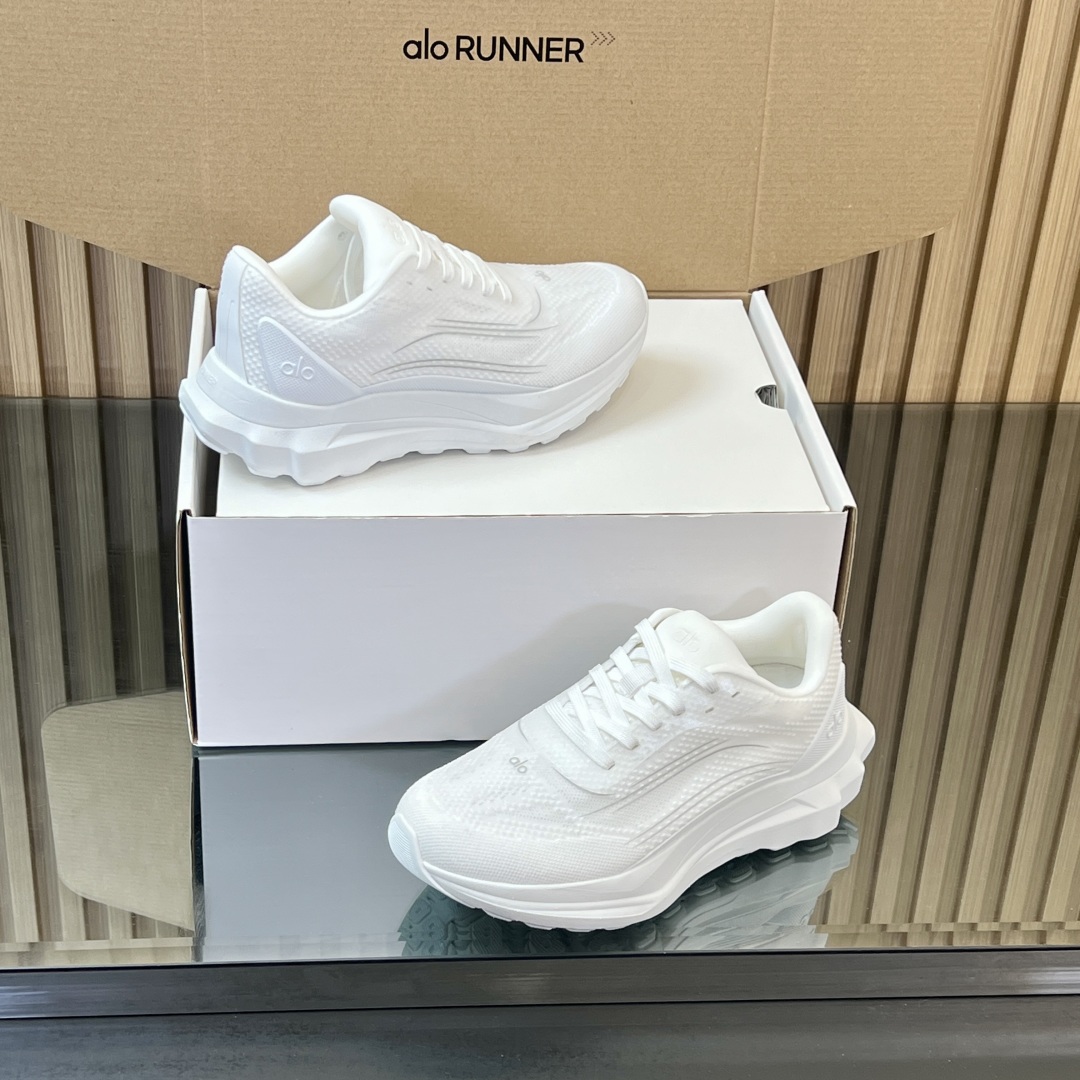 Alo Runner Series: Stylish Jogging Shoes with Enhanced Stability and Comfort - 图片 5