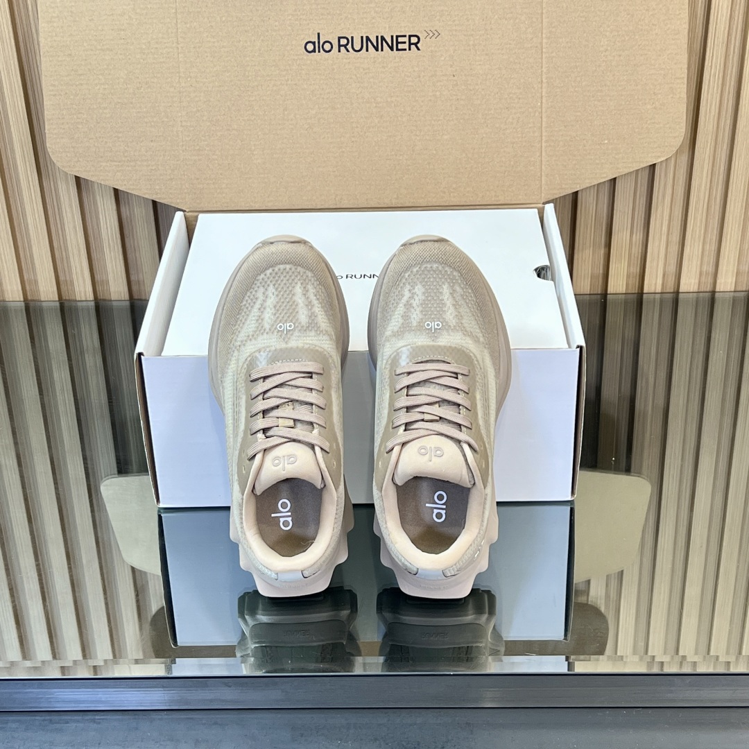 Alo Runner Series: Stylish, Comfortable Jogging Shoes with Eco-Friendly Design - 图片 3