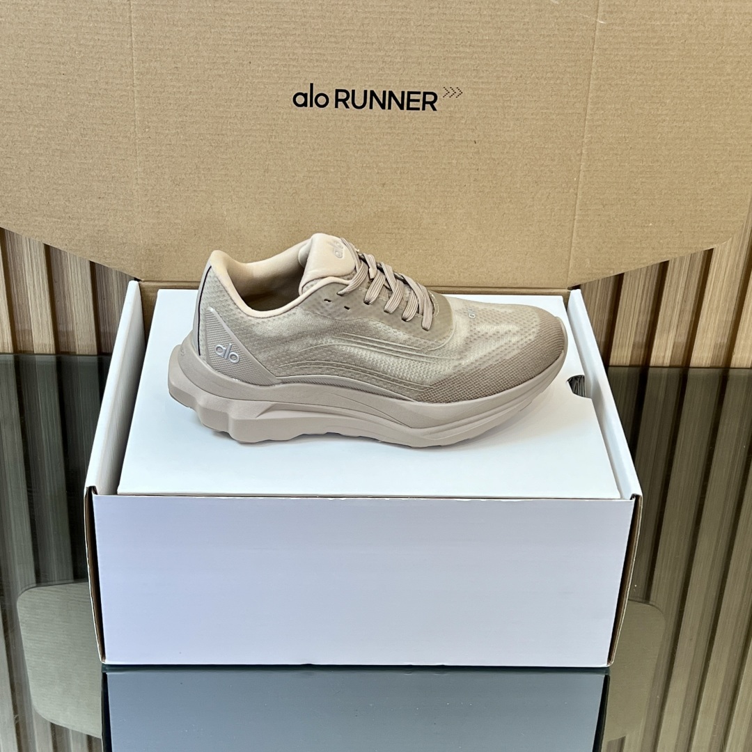 Alo Runner Series: Stylish, Comfortable Jogging Shoes with Eco-Friendly Design - 图片 7